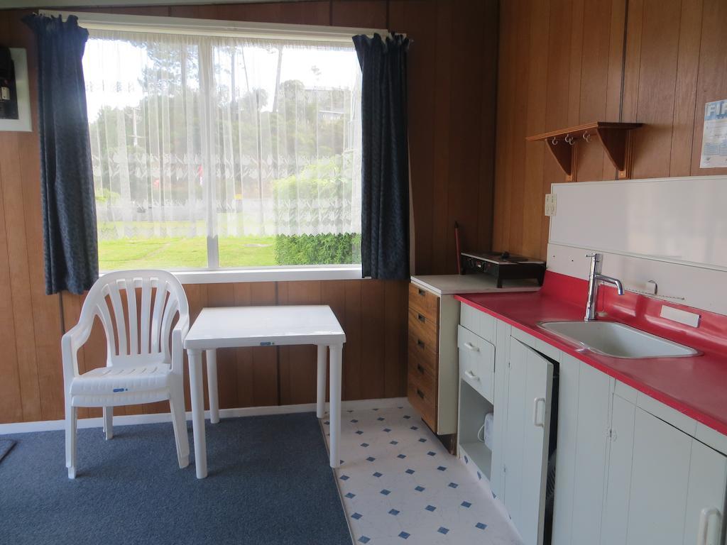 Big Bay Holiday Park Awhitu Ruang foto